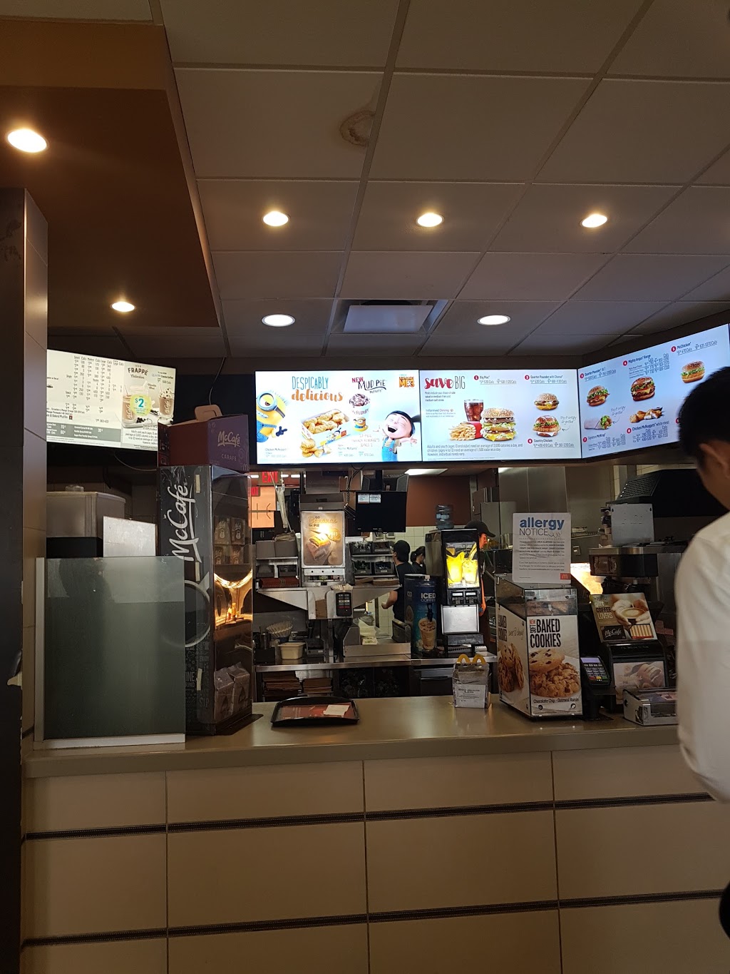 McDonalds | 7289 Knight St, Vancouver, BC V5P 2W9, Canada | Phone: (604) 718-1197