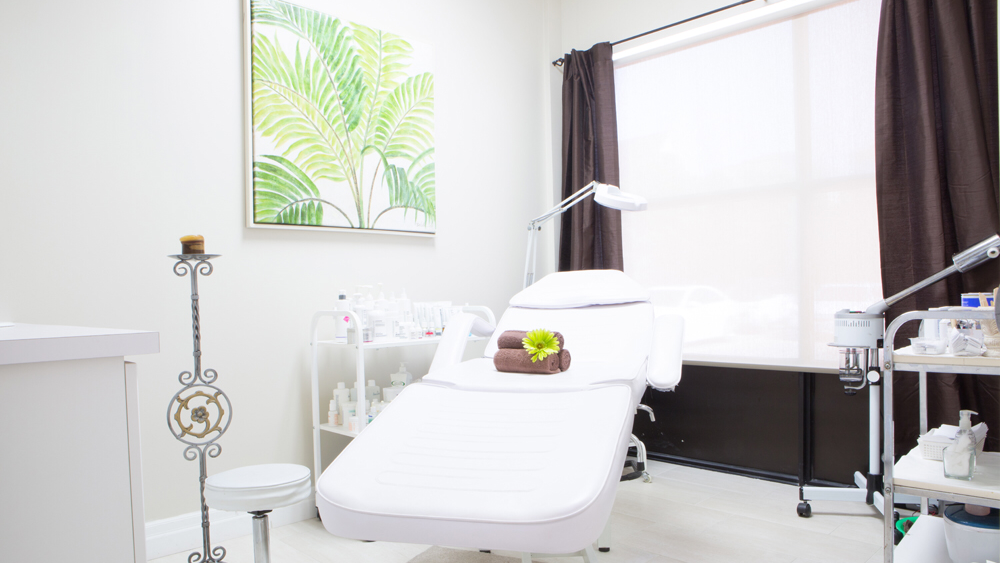 Sensation Salon, Spa and Tanning | 141 King Rd #12, Richmond Hill, ON L4E 3L7, Canada | Phone: (905) 773-4071