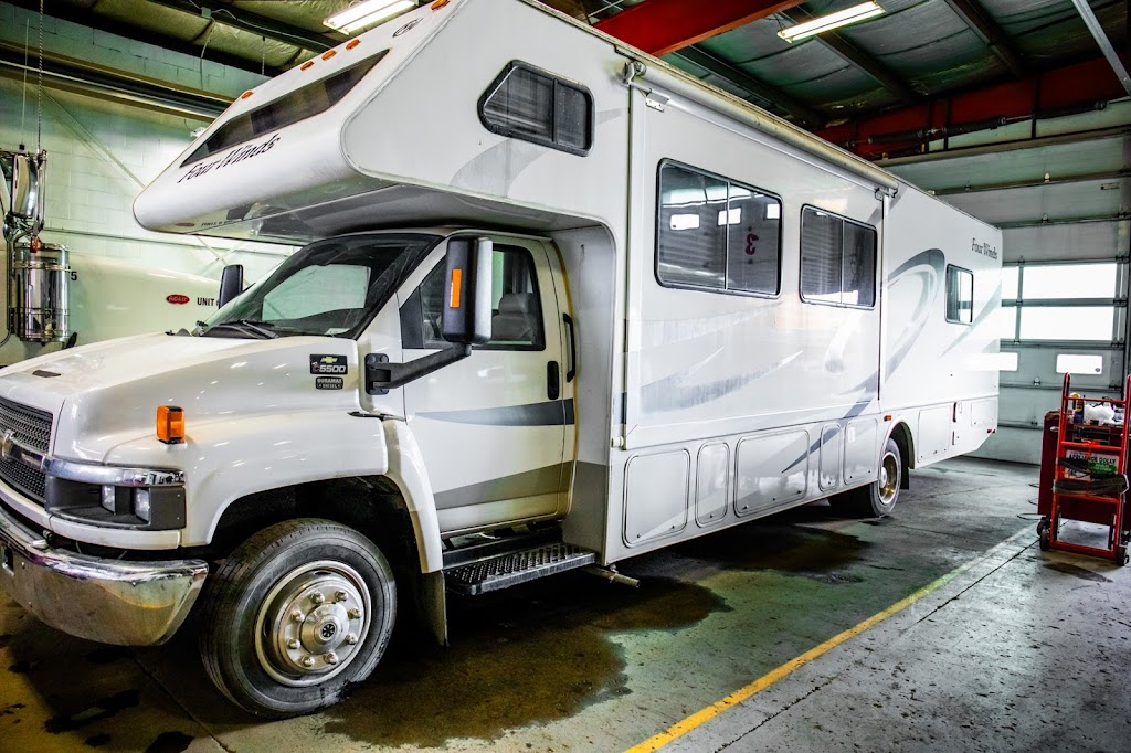 ETR Truck & Trailer Repairs / Hino Red Deer | 6761 67 Ave, Red Deer, AB T4P 1K3, Canada | Phone: (877) 810-6054