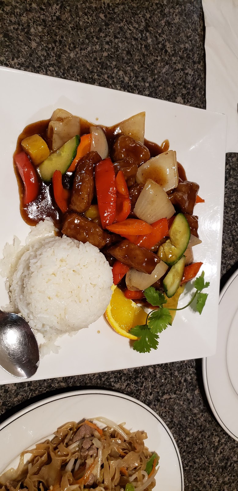 Mekong River Restaurant Vietnamese Cuisine | 625 Island Hwy E, Parksville, BC V9P 1T5, Canada | Phone: (250) 586-8000