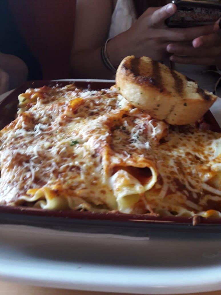 Boston Pizza Tsawwassen Mills | 5000 Canoe Pass Way, Delta, BC V4M 0B3, Canada | Phone: (604) 382-5055