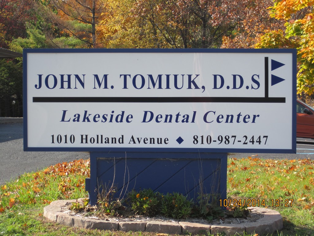 John M. Tomiuk, DDS | 1010 Holland Ave #1, Port Huron, MI 48060, USA | Phone: (810) 987-2447