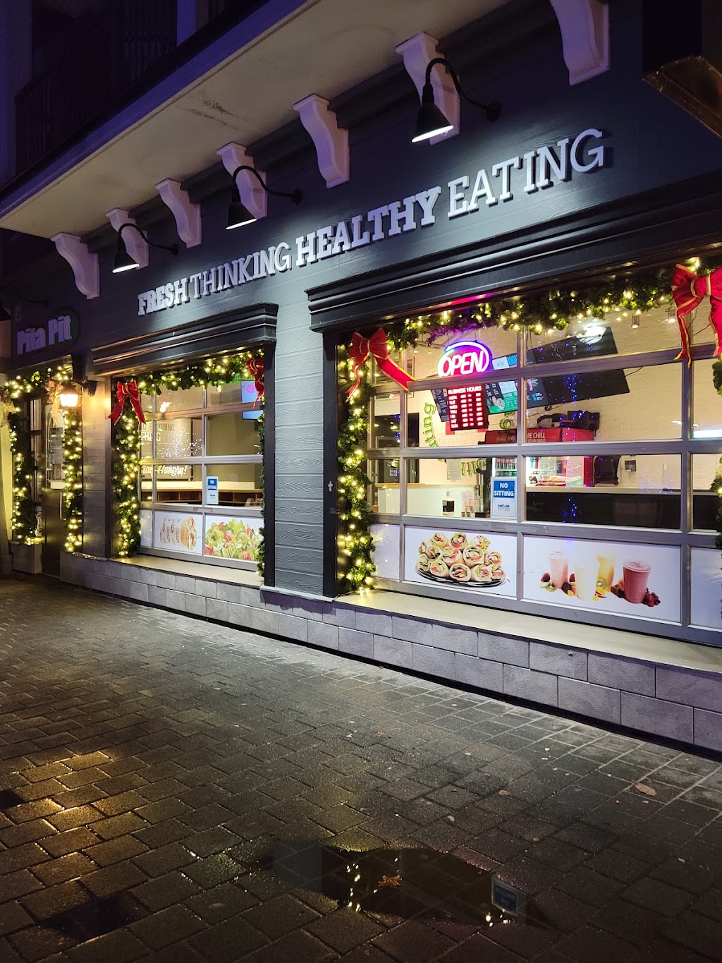Shaughnessy Restaurant | 5251 Oak St, Vancouver, BC V6M 4H1, Canada | Phone: (604) 261-0011