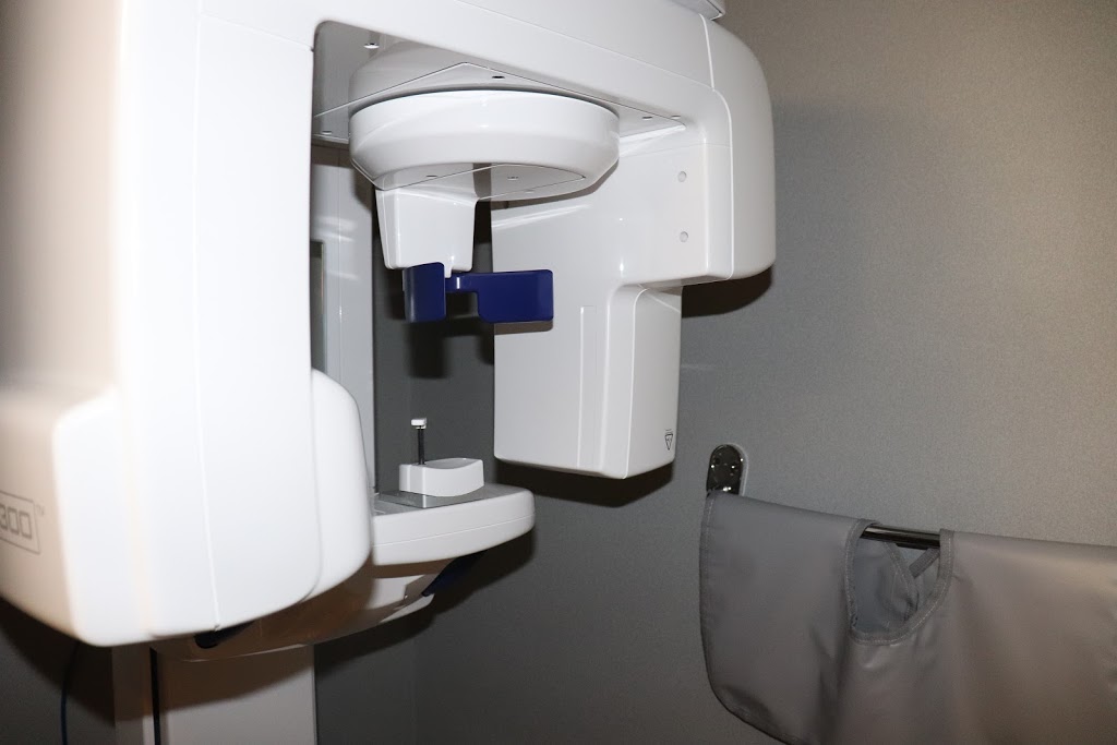 Toronto Dentist Office | 5460 Yonge St Suite 201, North York, ON M2N 6K7, Canada | Phone: (416) 733-7855