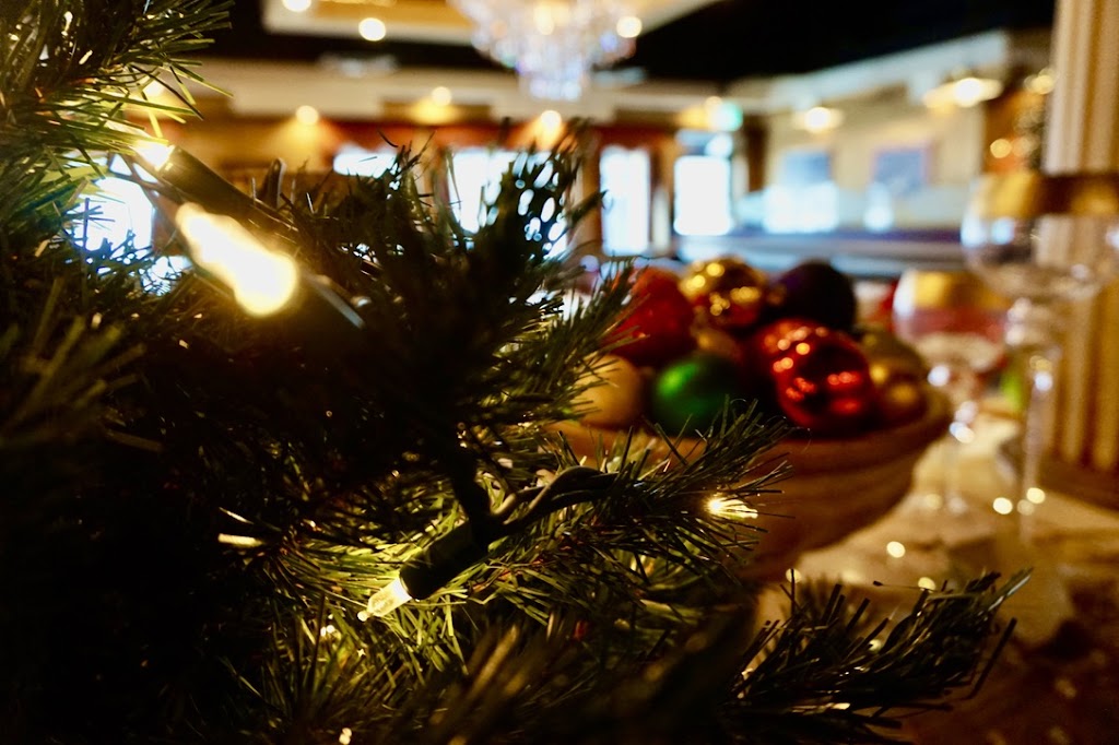 Vivaldis | 337 Rothesay Ave, Saint John, NB E2J 2C3, Canada | Phone: (506) 633-1414