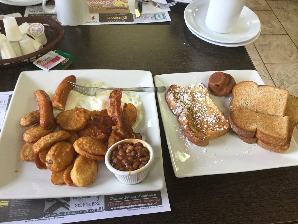Restaurant Chez Carlo Casse Croute | 874 Boulevard Maloney E, Gatineau, QC J8P 1H1, Canada | Phone: (819) 643-0777