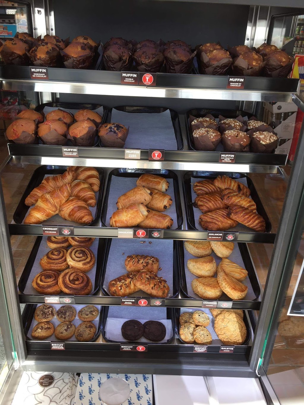 Couche-Tard | 6060 Chemin de Chambly, Saint-Hubert, QC J3Y 3R5, Canada | Phone: (450) 678-5876