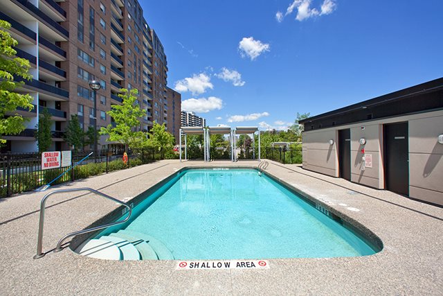 190 Cityview Apartments | 190 Clark Blvd, Brampton, ON L6T 4A8, Canada | Phone: (905) 230-5190