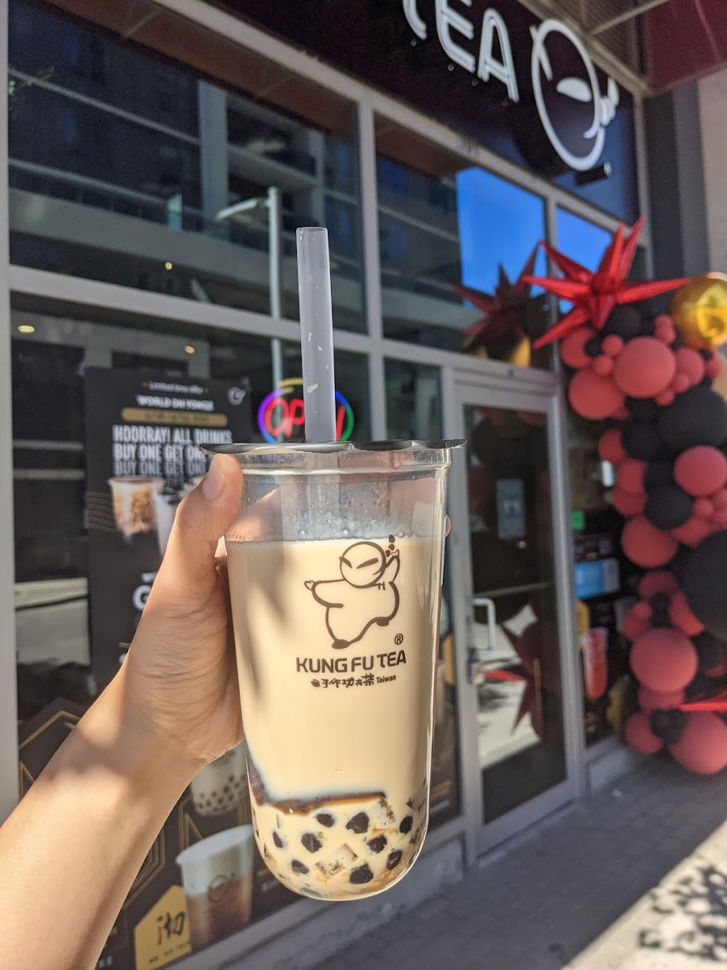 Kung Fu Tea on World on Yonge | 7163 Yonge St Unit 101, Markham, ON L5T 0C6, Canada | Phone: (905) 597-6566