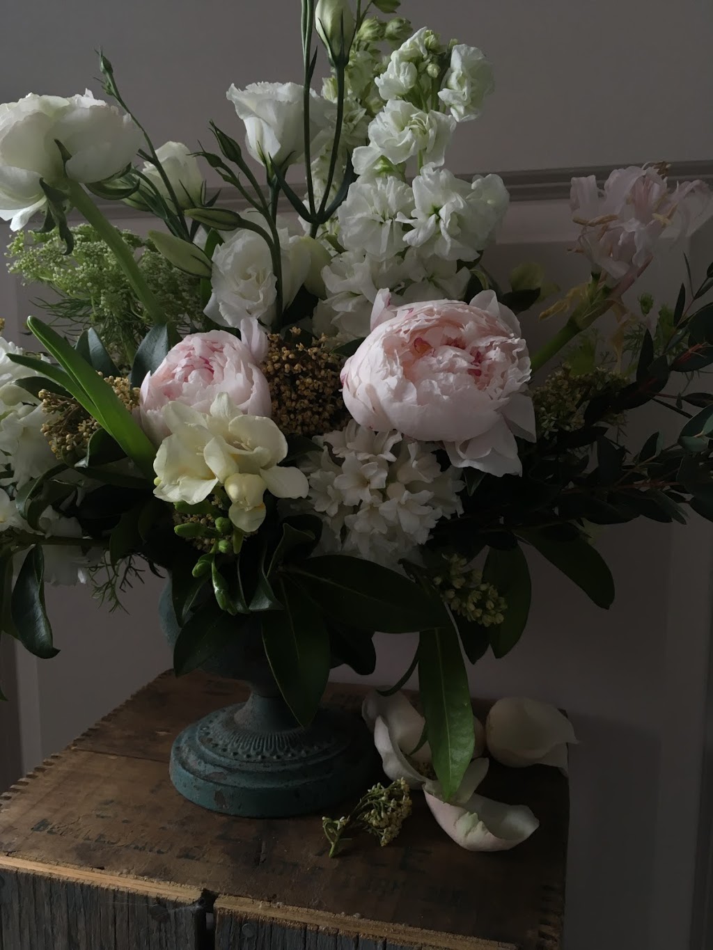 Flowers & Company | 1446 Johnston Rd, White Rock, BC V4B 3Z5, Canada | Phone: (604) 531-0015