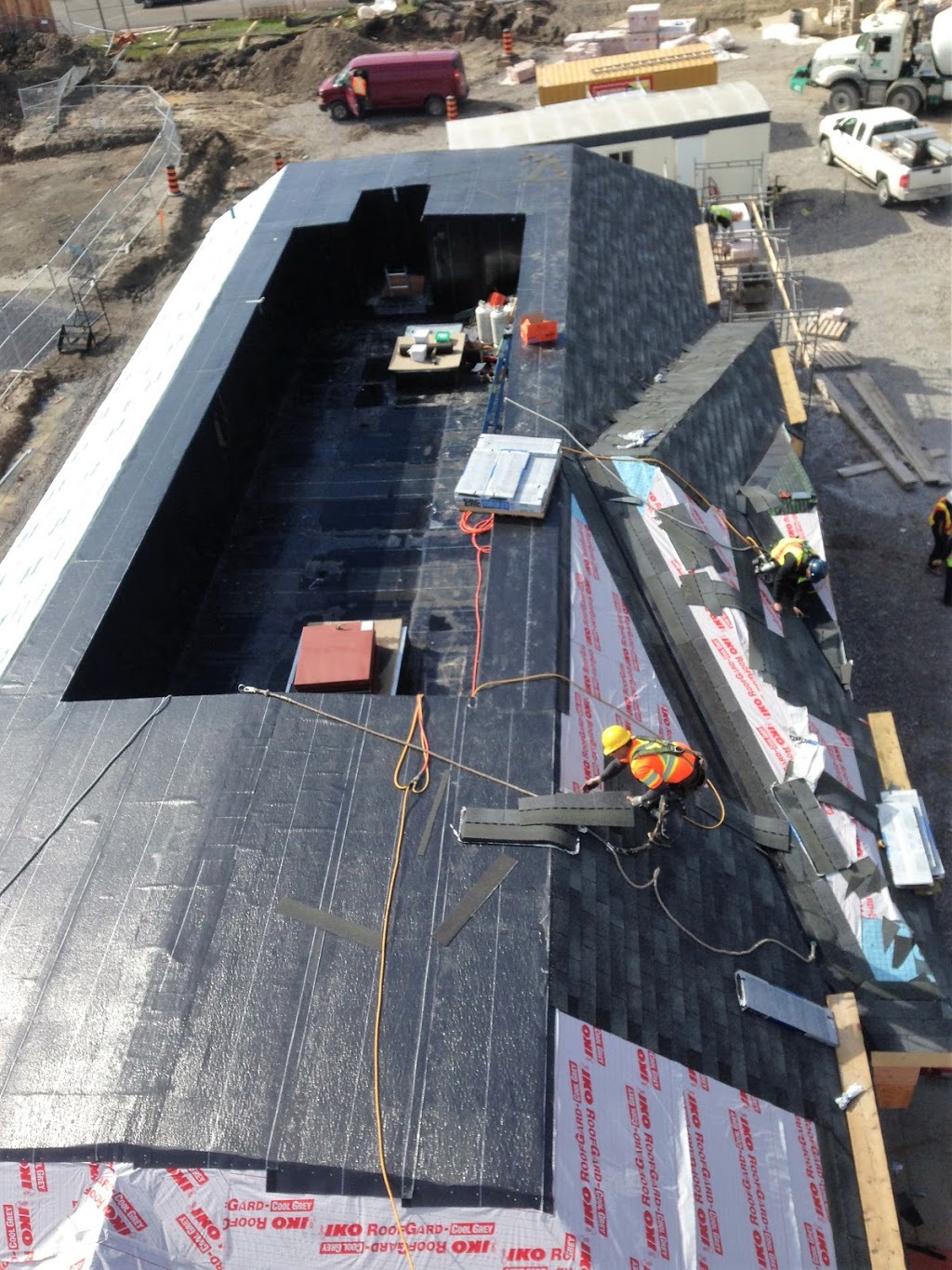 Torham Roofing Solutions Corp. | 1576 Stone Church Rd E #9, Hamilton, ON L8W 3P9, Canada | Phone: (905) 537-8585