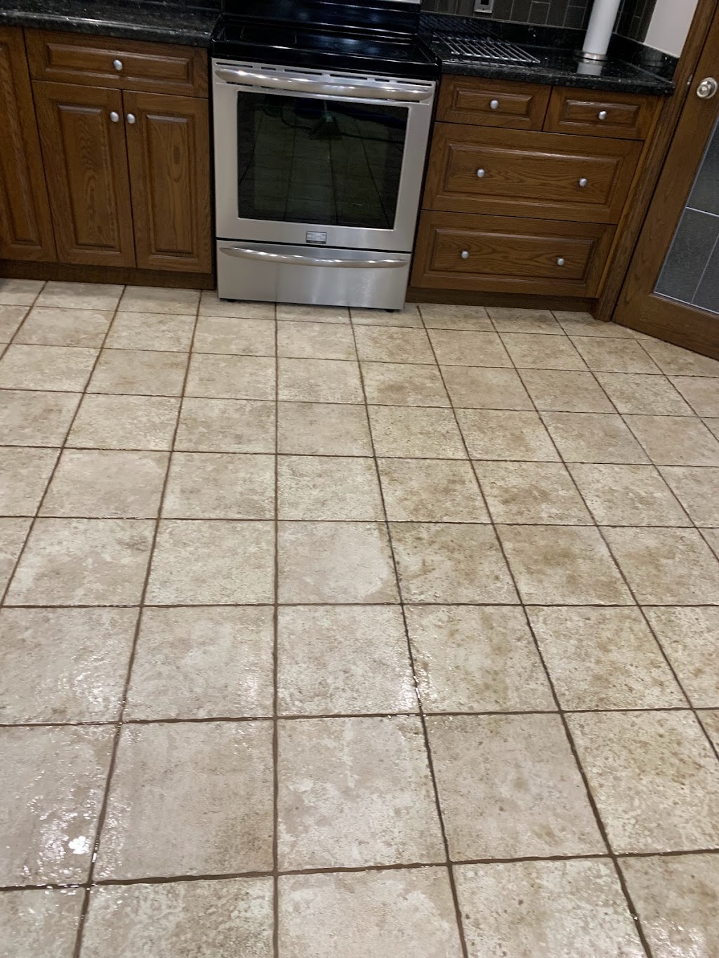 Excellent Carpet Cleaning Cambridge | 5 Moffat Dr, Cambridge, ON N1R 6C1, Canada | Phone: (905) 462-1327
