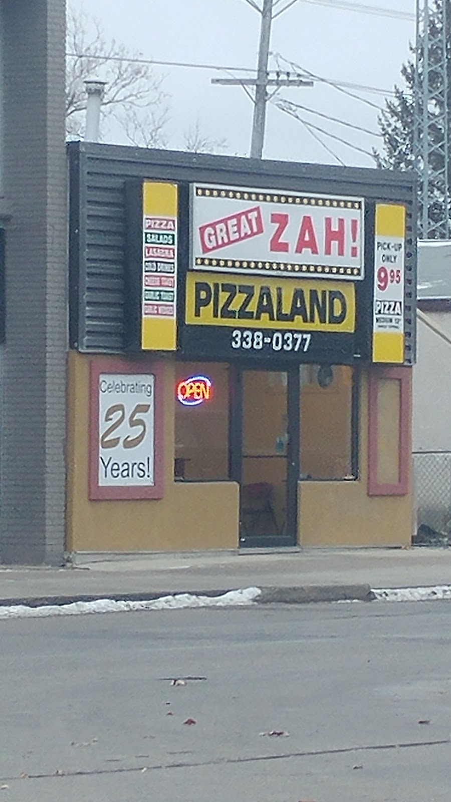 Pizzaland | 1765 Main St, Winnipeg, MB R2V 1Z8, Canada | Phone: (204) 336-3333