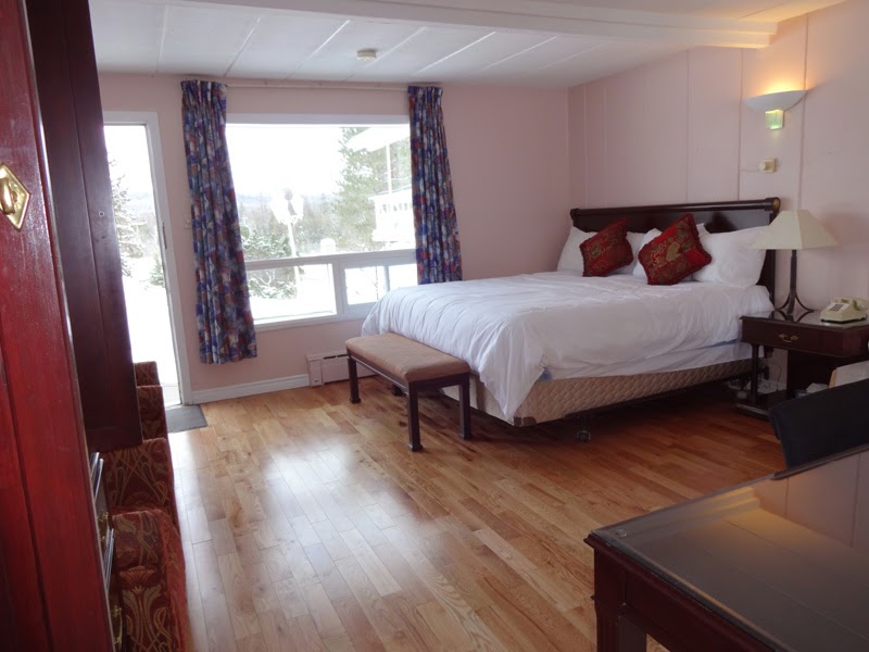Motel Tremblant | 6 QC-117, Mont-Tremblant, QC J8E 2X1, Canada | Phone: (819) 688-2102