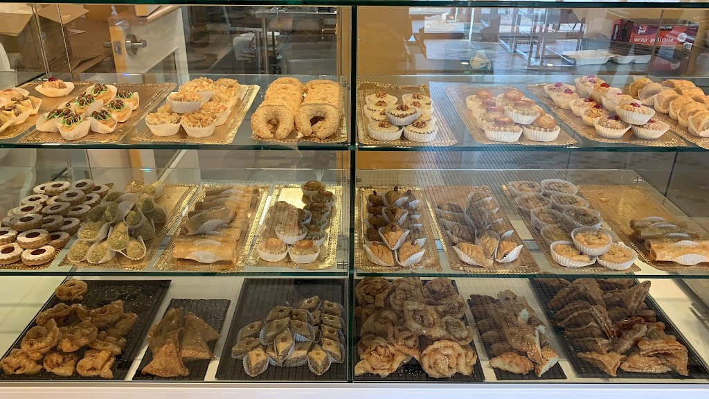 Kawa et Garo | 7967 Rue Hochelaga, Montréal, QC H1L 2K9, Canada | Phone: (514) 894-1239