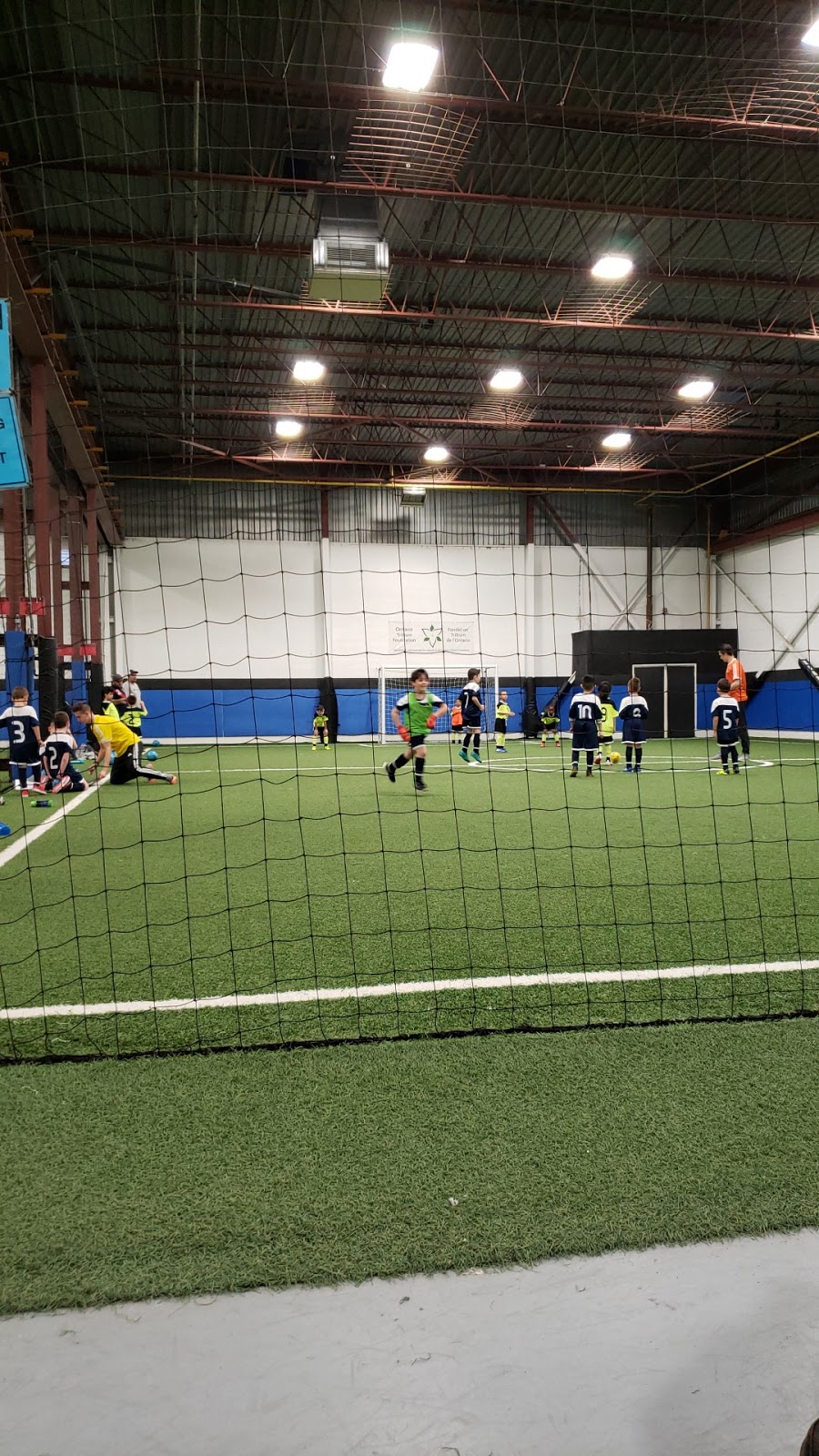 Dixie Soccer Club | 1200 Kamato Rd, Mississauga, ON L4W 1Y1, Canada | Phone: (905) 896-1579