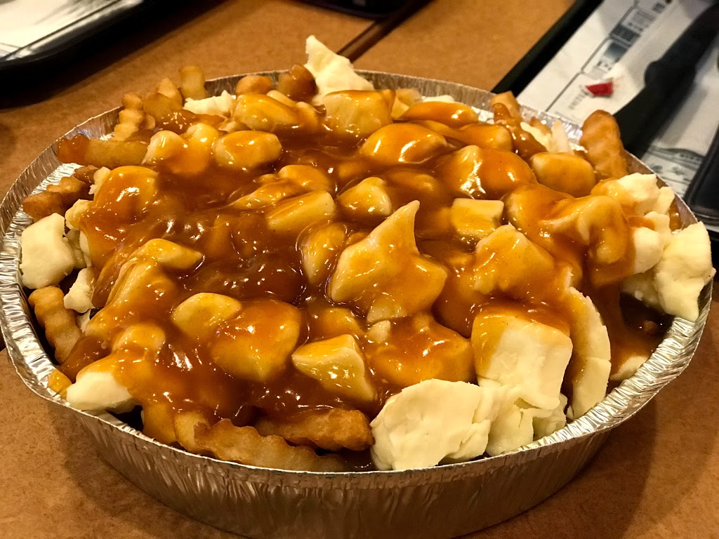 Royal Rotisserie Pizzeria | 2800 Boulevard Thibeau #1200, Trois-Rivières, QC G8T 1G2, Canada | Phone: (819) 601-1100