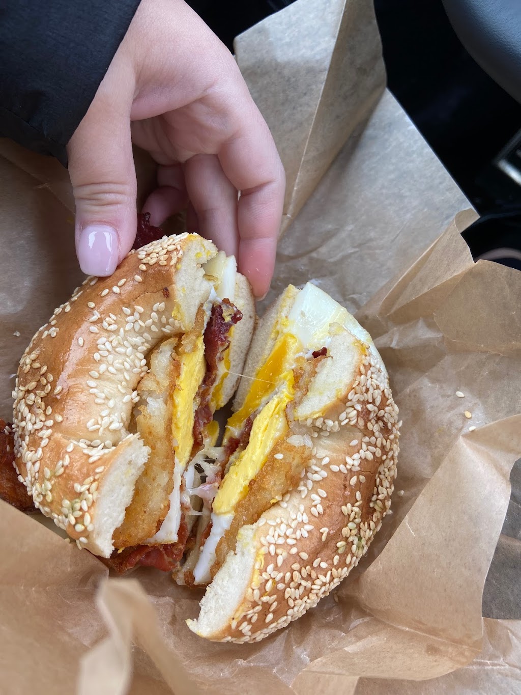 Dizzs Bagel Pointe Claire | 35 Av. Cartier, Pointe-Claire, QC H9S 4R5, Canada | Phone: (514) 505-4440