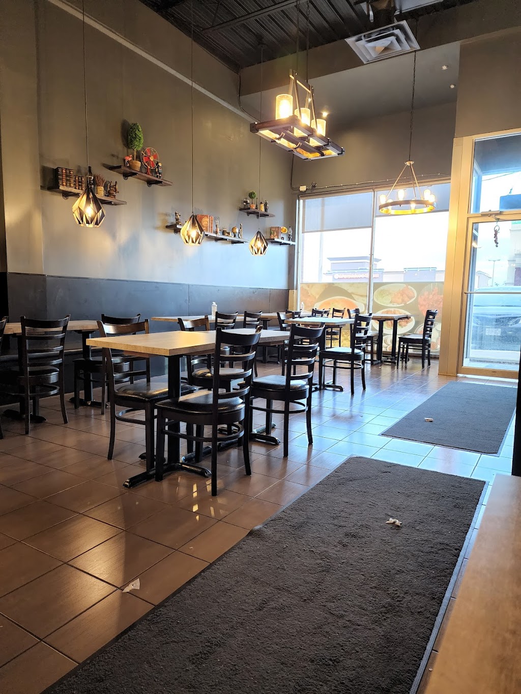 The Curry Pot | 333 Ontario St B3, St. Catharines, ON L2R 5L3, Canada | Phone: (905) 687-9999