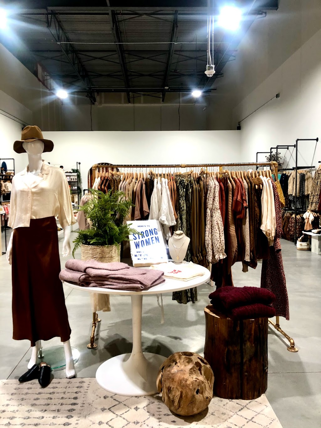 The Skinny | 1 Outlet Collection Way Unit #234, Edmonton, AB T9E 1J5, Canada | Phone: (587) 695-0084