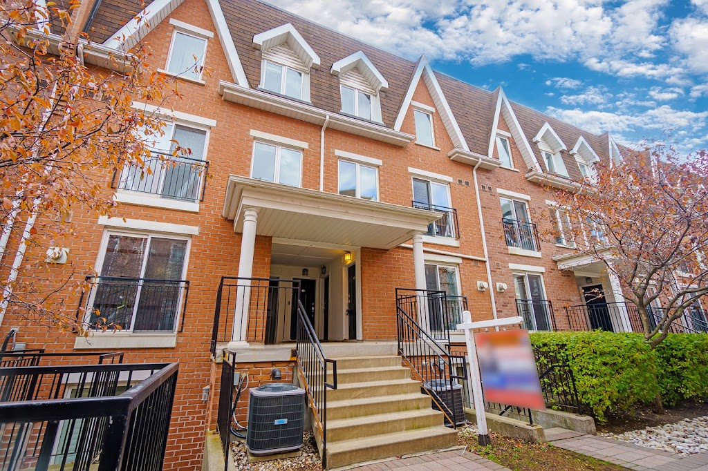 JPG Media - Real Estate Photography and Virtual Tours | 209 Mountainberry Rd, Brampton, ON L6R 1W3, Canada | Phone: (647) 986-5810