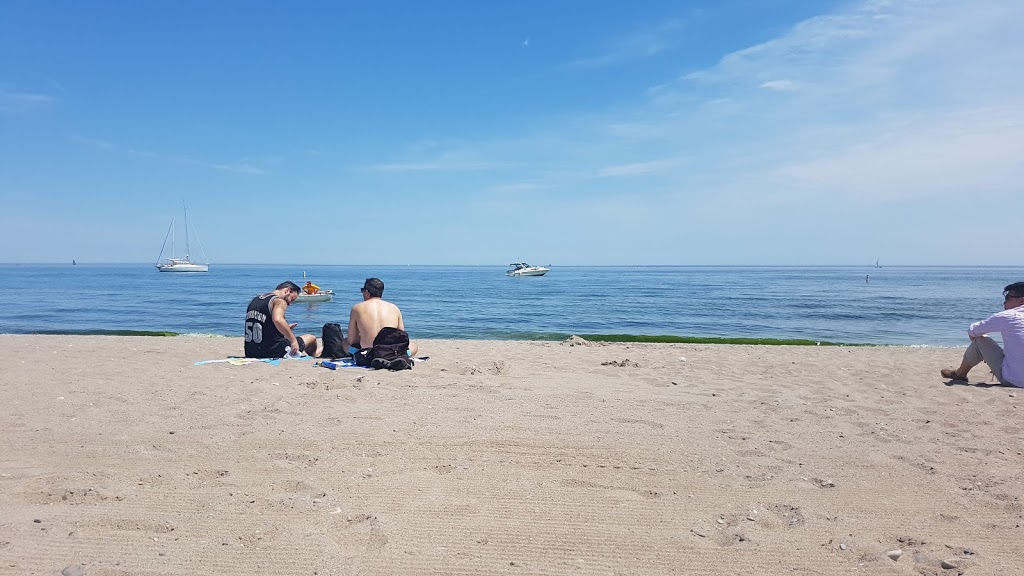 Woodbine Beach | 1675 Lake Shore Blvd E, Toronto, ON M4L 3W6, Canada | Phone: (416) 338-4386