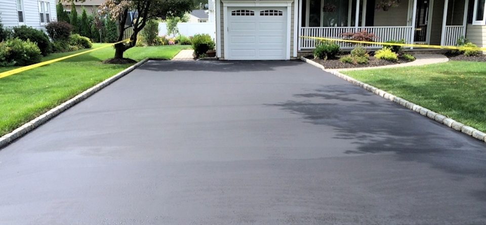 Regional Sealing | 415 Concession 4 W, Waterdown, ON L8B 1J4, Canada | Phone: (365) 366-2149