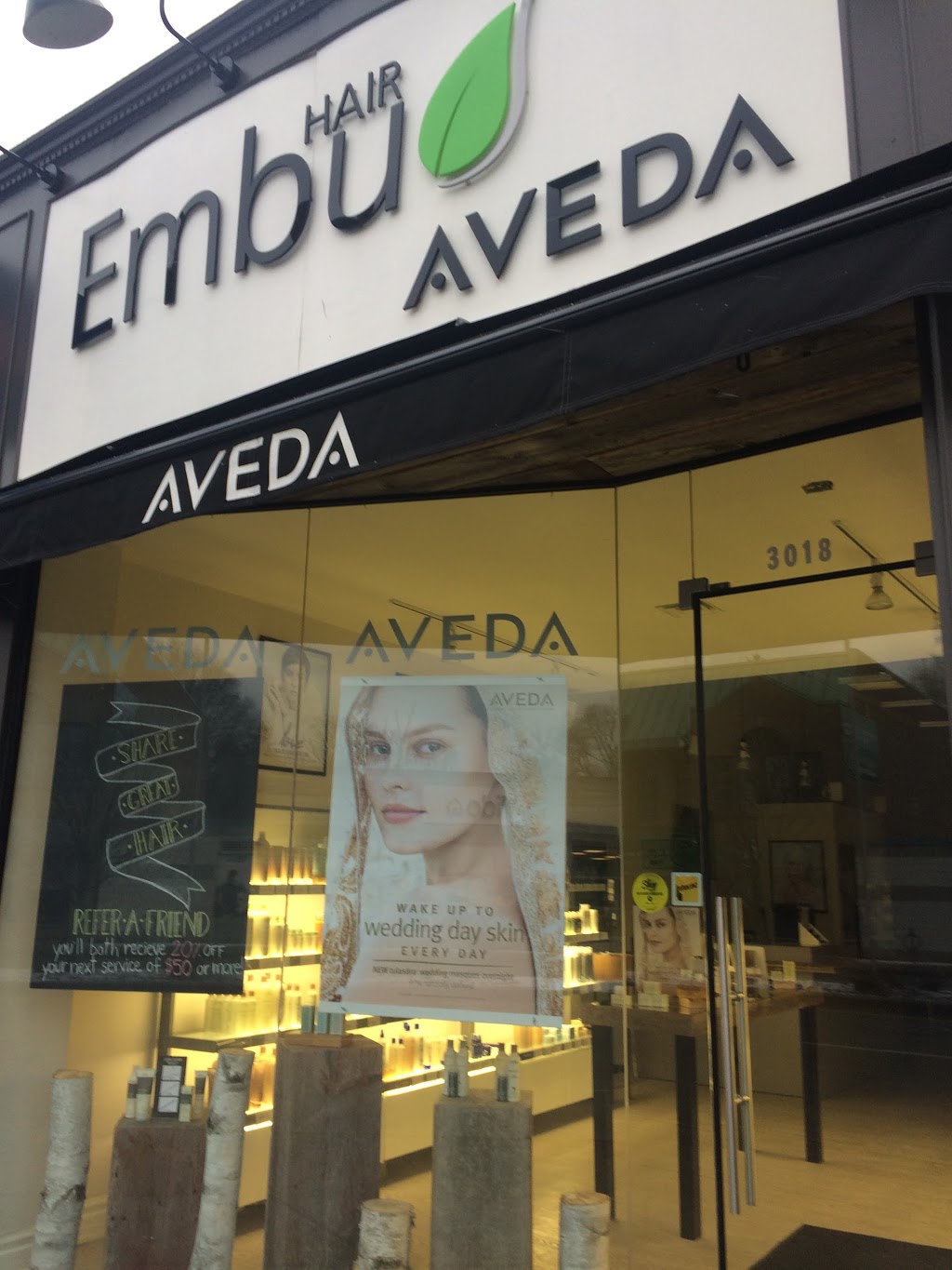 Embu Hair | 3018 Bloor St W, Etobicoke, ON M8X 1C4, Canada | Phone: (416) 233-7272