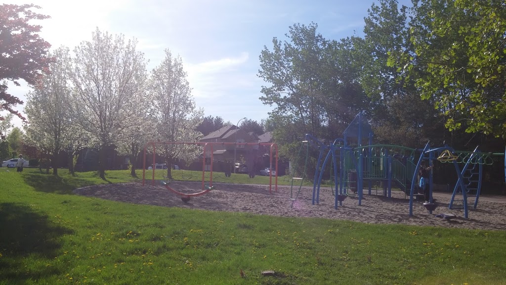 Iona Park | 1 Iona Ct, Whitby, ON L1R 2R3, Canada
