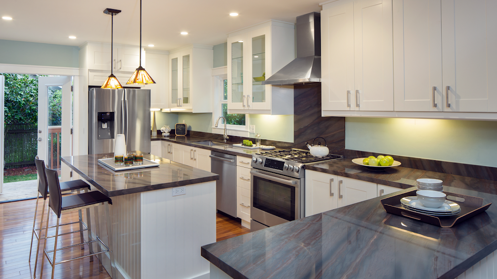 AMEUBLEMENT RIQUIER | 201 Rue Jacques Cartier, Berthierville, QC J0K 1A0, Canada | Phone: (450) 836-3779