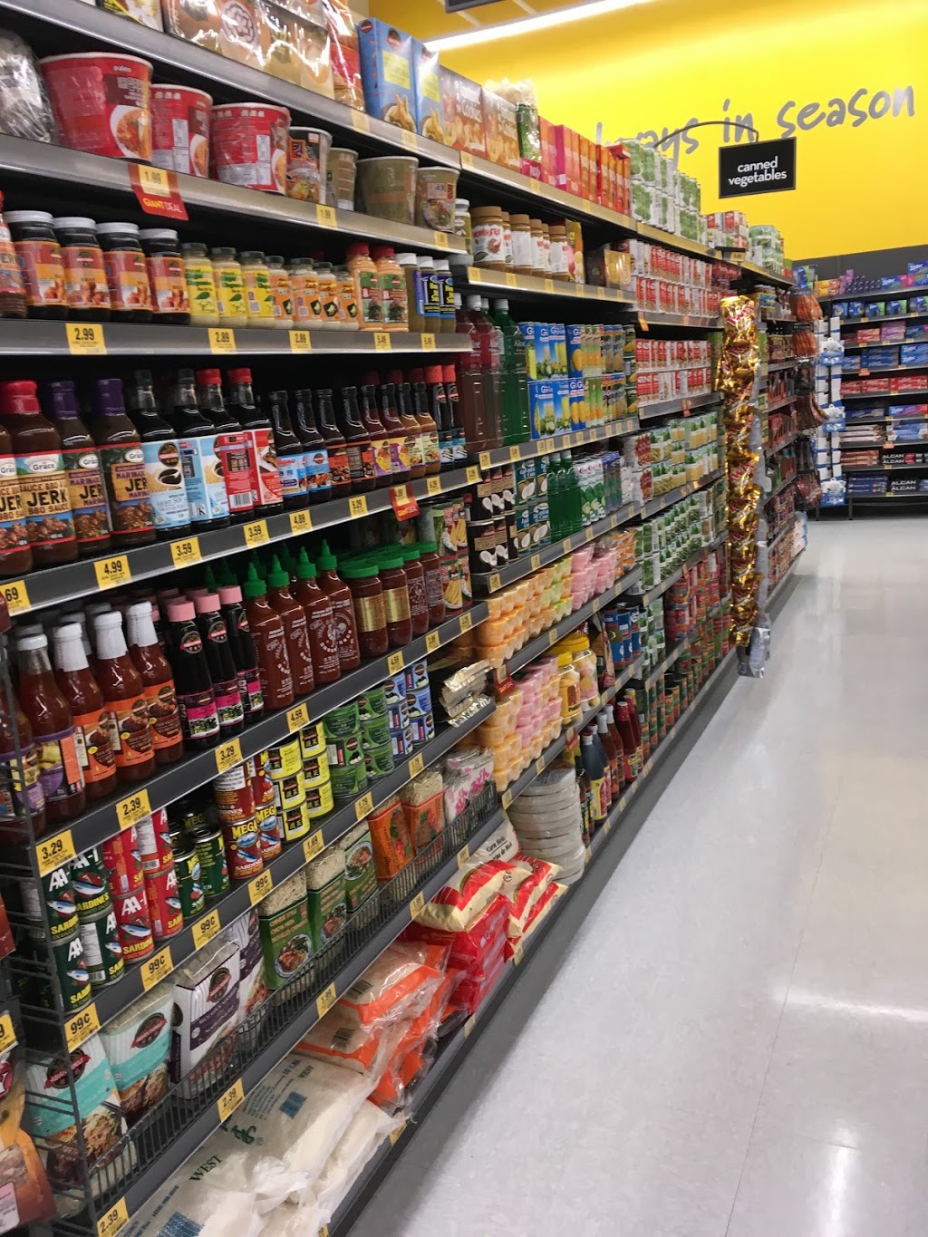 Giant Tiger | 2325 Preston Ave S, Saskatoon, SK S7J 2G2, Canada | Phone: (306) 664-2255