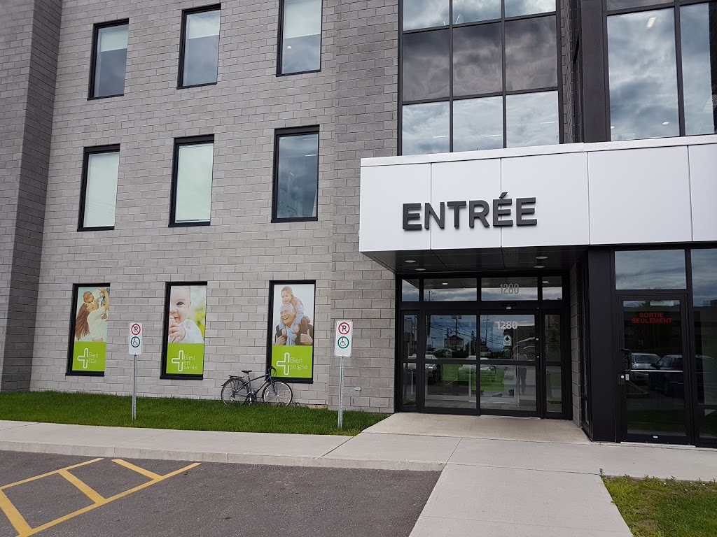 Clinique Medicale La Douzieme | 1280 Rue King E #300, Sherbrooke, QC J1G 1E4, Canada | Phone: (819) 822-3003