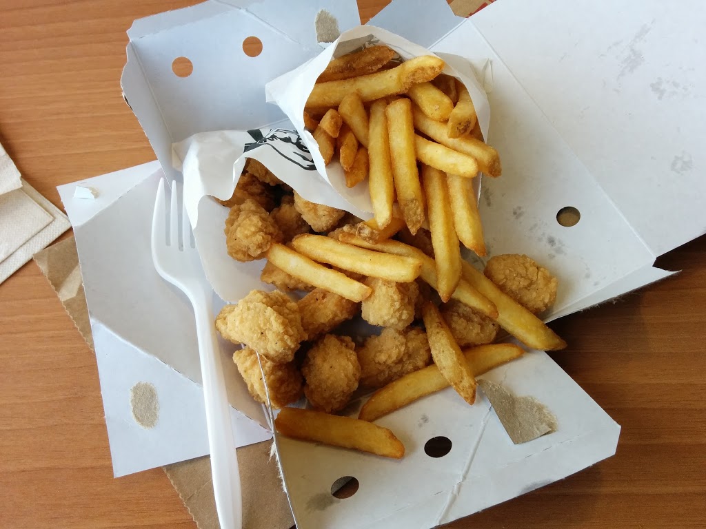 KFC | 700 Lawrence Ave W, North York, ON M6A 3B4, Canada | Phone: (416) 783-8830