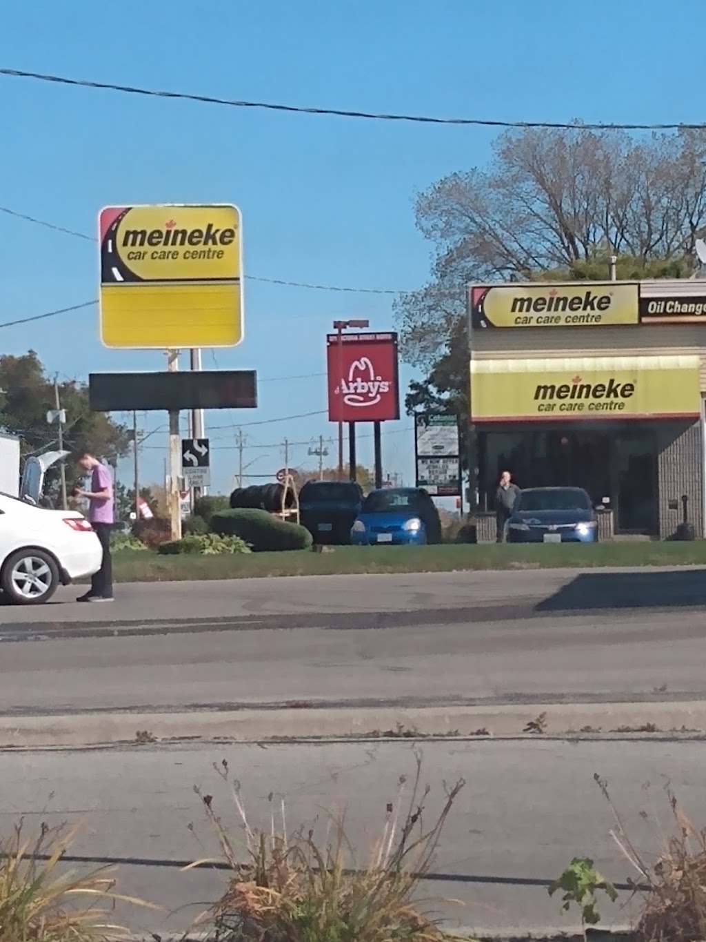 Meineke Car Care Centre | 961 Victoria St N, Kitchener, ON N2B 3C6, Canada | Phone: (519) 804-1693