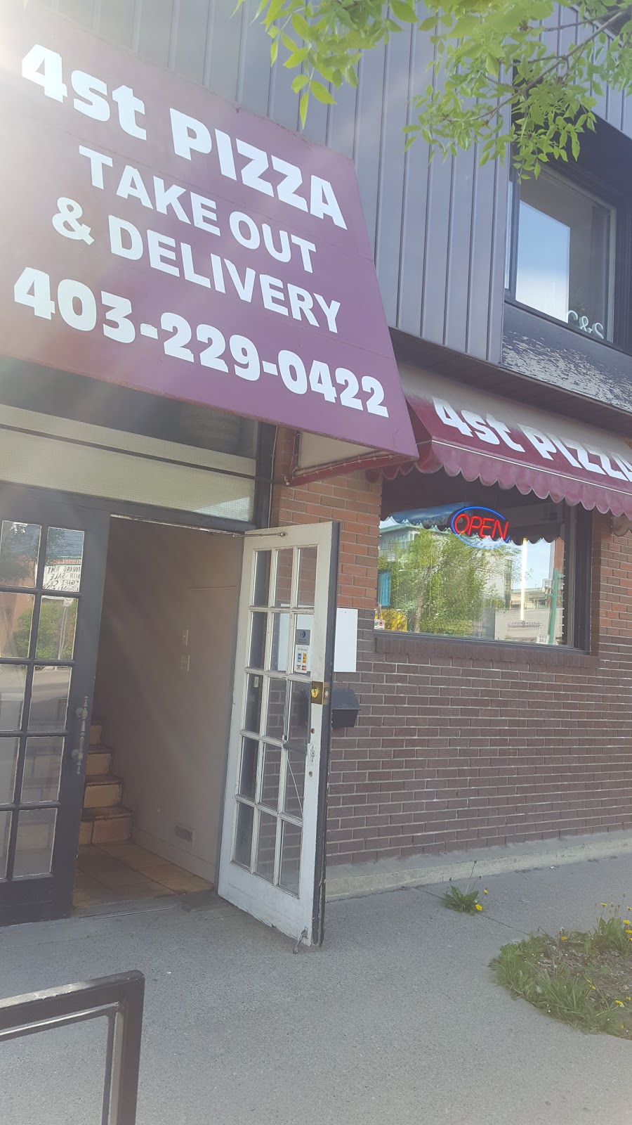 Fourth Street Pizza | 2107 4 St SW, Calgary, AB T2S 1W8, Canada | Phone: (403) 229-0422