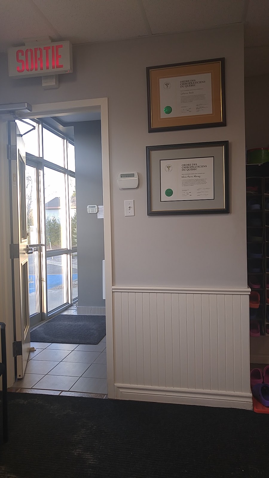 Clinique Chiropratique Val | 1766 Avenue Industrielle, Québec, QC G3K 1L8, Canada | Phone: (418) 842-7152