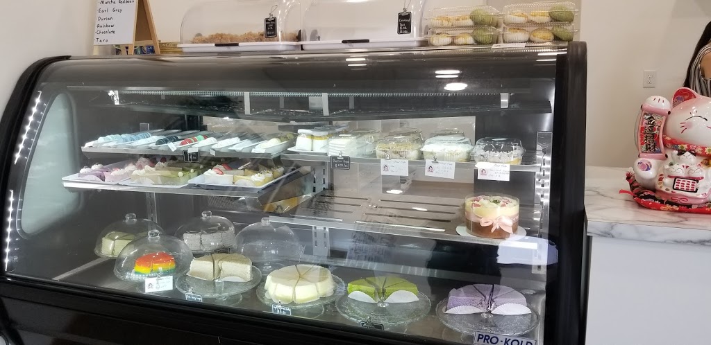 Floral Cake | 3-2790 Pembina Hwy, Winnipeg, MB R3T 2H8, Canada | Phone: (204) 615-6668