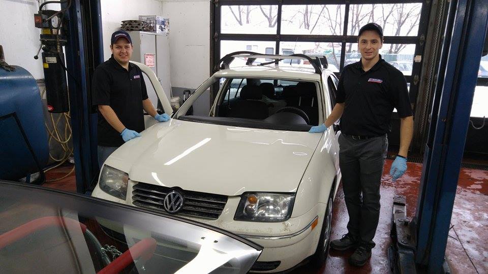 NOVUS Vitres Kirkland | 3115 Boulevard Saint-Charles, Kirkland, QC H9H 3B8, Canada | Phone: (514) 505-3371