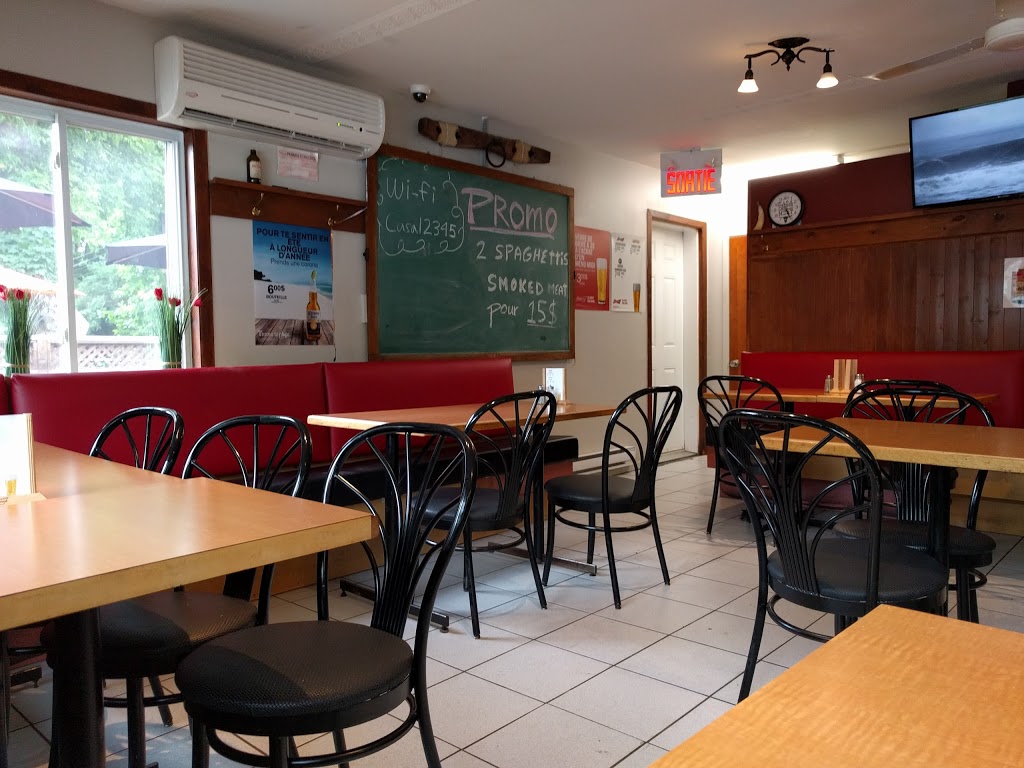Casa Smoked Meat | 2520 Route des Rivières, Saint-Rédempteur, QC G6K 1C9, Canada | Phone: (418) 496-9966