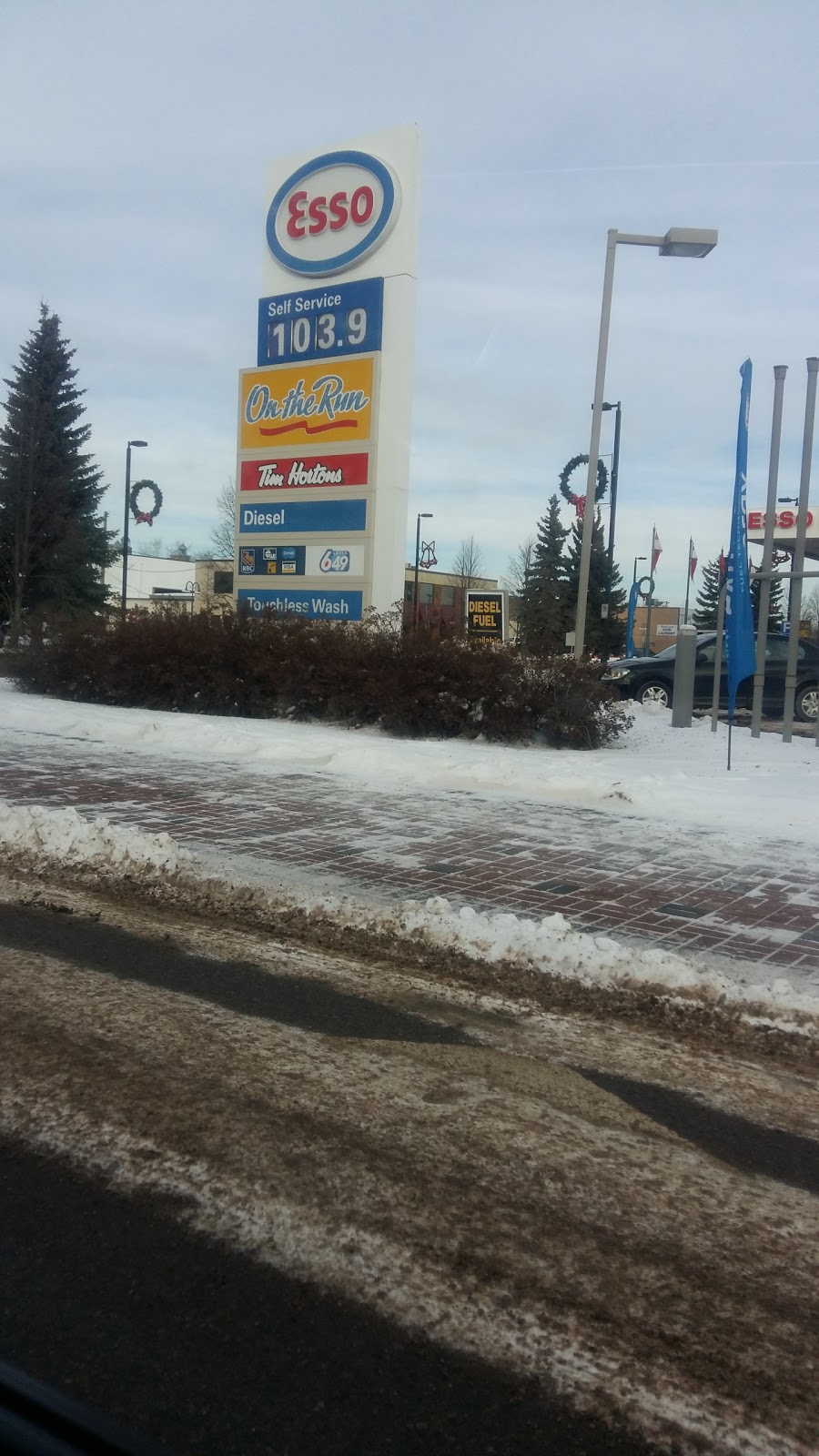 ESSO Smart Stop 37847 | 9817 101 St, Fort Saskatchewan, AB T8L 1V5, Canada | Phone: (780) 912-0090