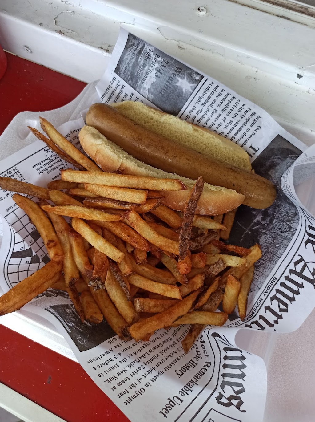 Captain CJs | 7 Clarke Rd, Prince Edward, ON K0K 2T0, Canada | Phone: (613) 921-2538