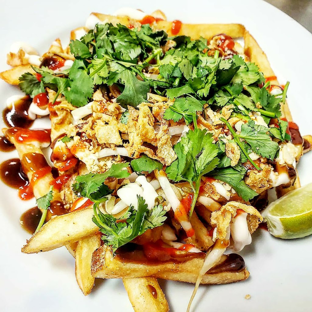 Bamboo Hut Southeast Asian Cuisine | 5052 46 St, Sylvan Lake, AB T4S 1C3, Canada | Phone: (403) 864-2488