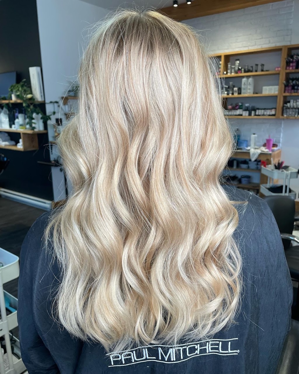 Virginie Hair Stylist | 5121 Bd Hébert suite 102, Salaberry-de-Valleyfield, QC J6S 6B8, Canada | Phone: (438) 886-8936