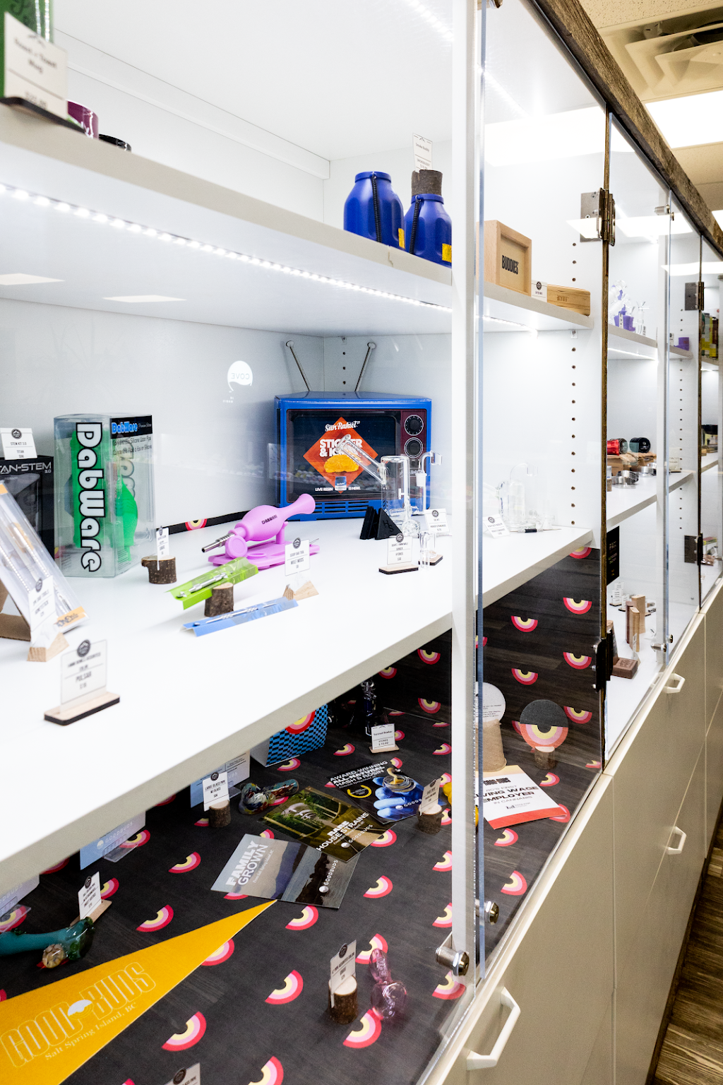 Harvest Bud Supply - Cannabis Store Taber | 5014 46 Ave, Taber, AB T1G 2A6, Canada | Phone: (403) 223-7887
