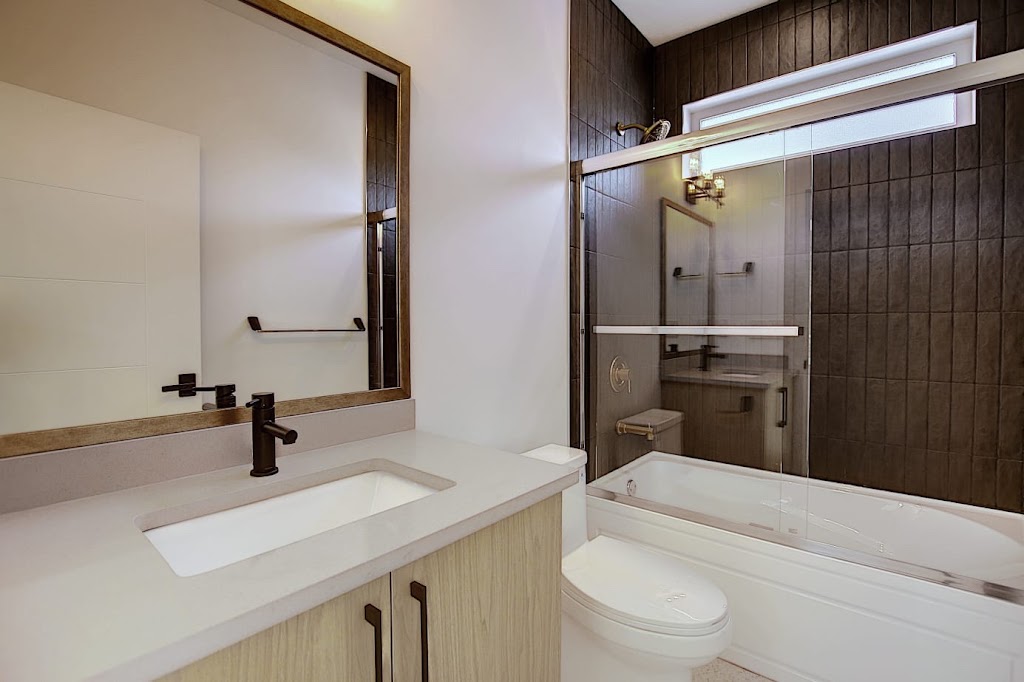 Aavian Homes | 3112 13 Ave NW, Edmonton, AB T6T 0Z3, Canada | Phone: (780) 901-1008