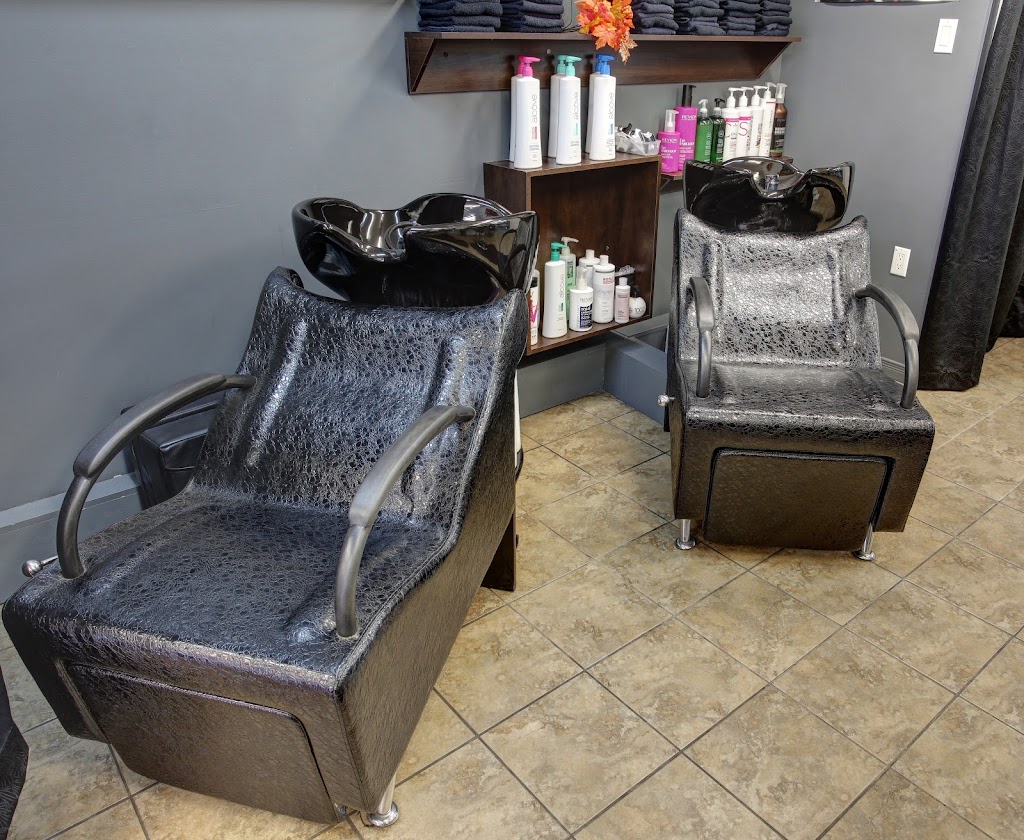 Salon Le Miroir | 1916 Av. Lapierre, Québec, QC G3E 1L6, Canada | Phone: (418) 843-2711