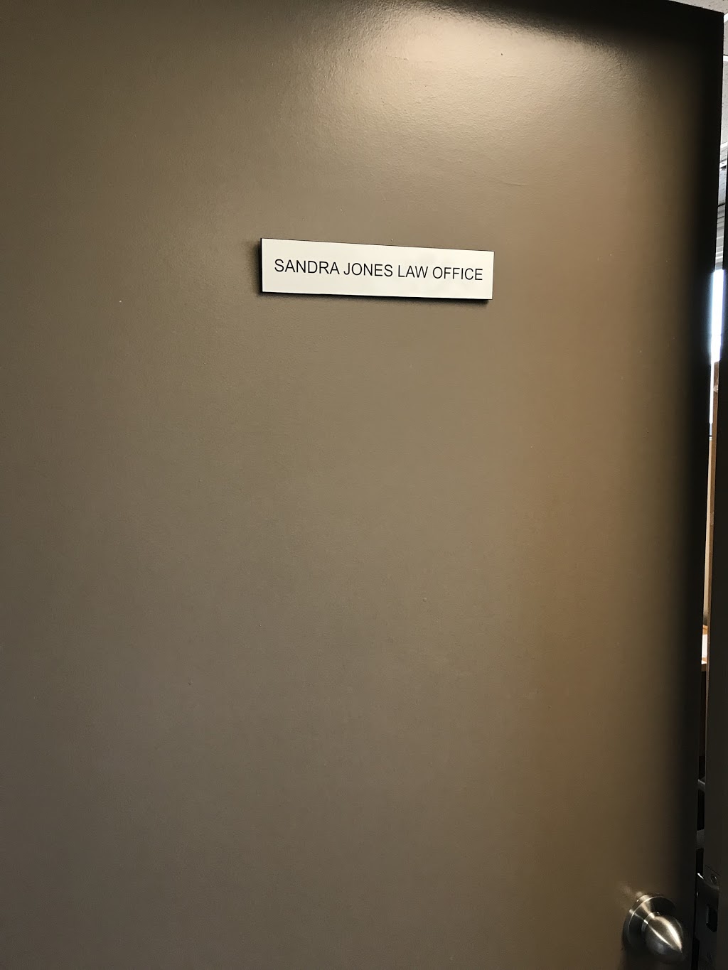 Law Office of Sandra Jones | 1827 Woodward Dr Suite 107, Ottawa, ON K2C 0P9, Canada | Phone: (613) 228-0001