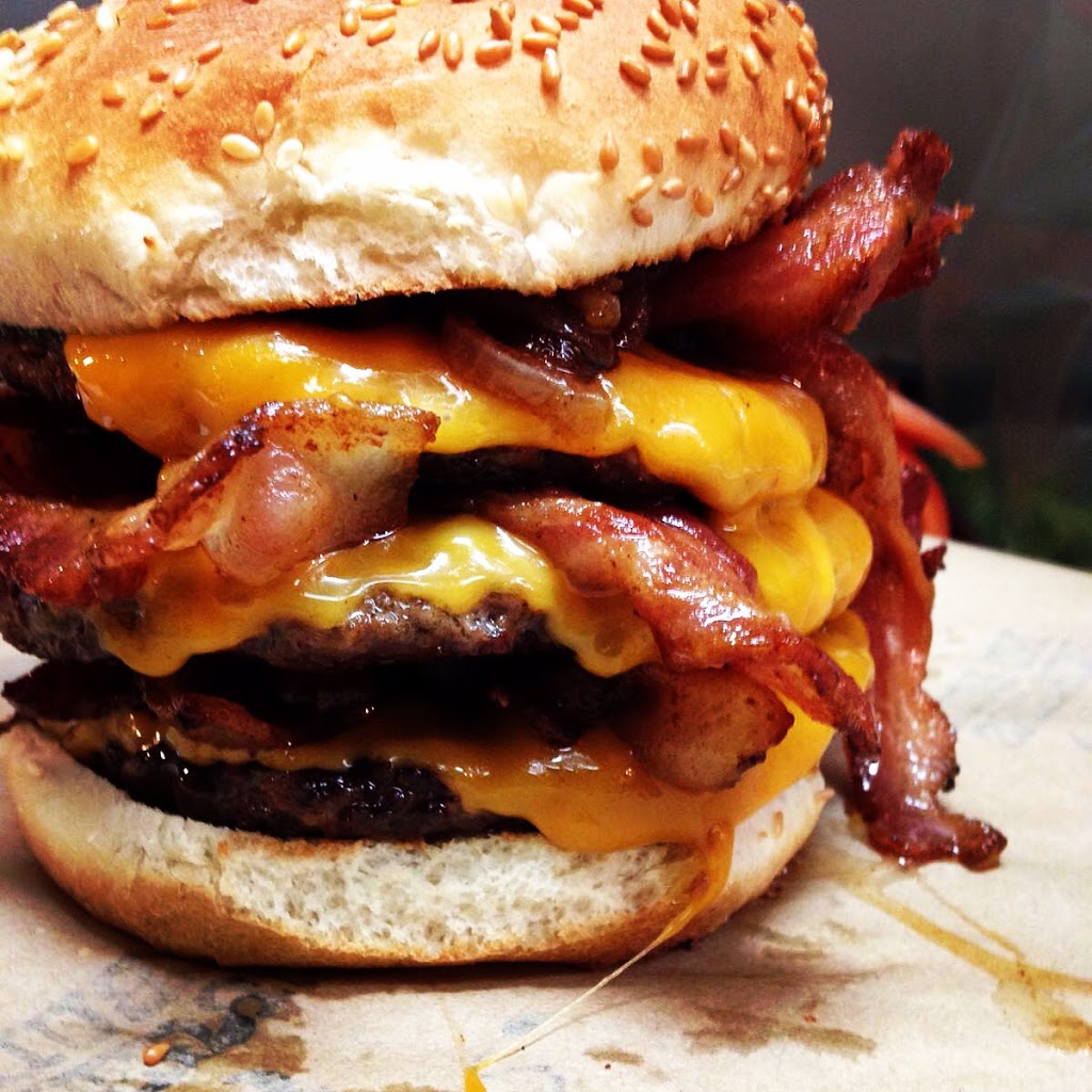 No Bull Burgers | 1019 Kingston Rd, Toronto, ON M4E 1T3, Canada | Phone: (416) 698-8131