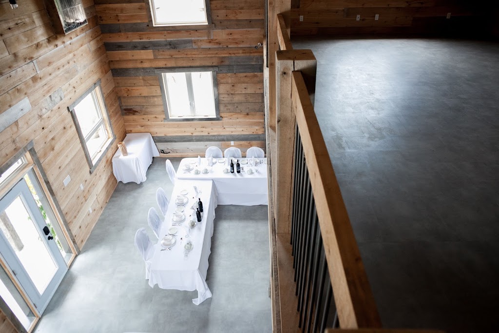 Cedardale Barn | 328A River Rd, Ottawa, ON K1V 1H2, Canada | Phone: (613) 218-7111