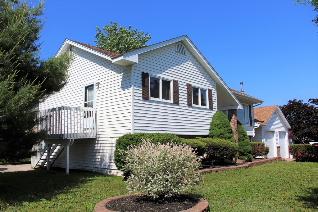 Lynn Violette @ Red and White Realty NS Inc | 96 Barrett Rd, Beaver Bank, NS B4G 1A9, Canada | Phone: (902) 880-7024